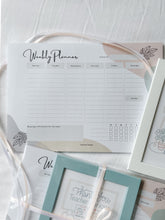 Load image into Gallery viewer, Personalised Dear Teacher Gift Set